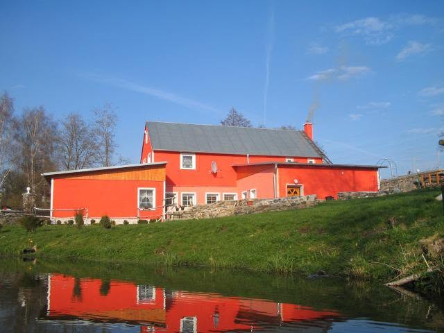 guesthouse by a pond, peaceful nature, Toužim
